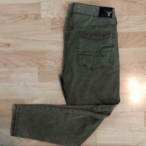 AMERICAN EAGLE 🦅 green cropped jegging